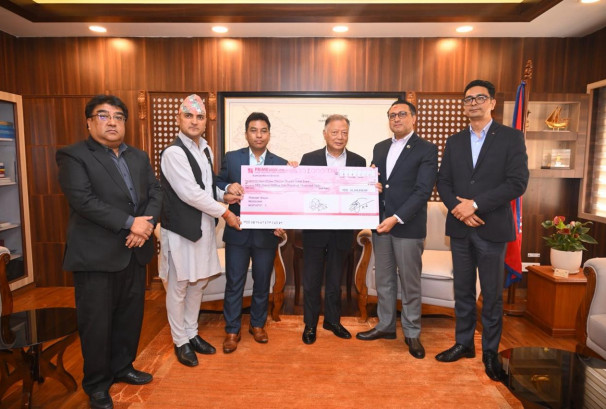 भोटेकोशी बाढीपीडितका लागि प्राइम कमर्सियल बैंकद्वारा ३ करोड ८ लाख रुपैयाँ सहयोग