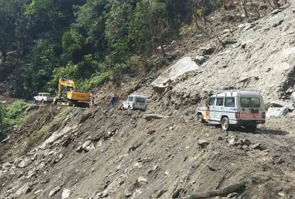 बाढी–पहिरोले यी राजमार्ग तथा सडकखण्ड छन् प्रभावित