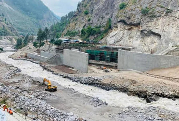 भोटेकोशीमा आएको बाढीले रसुवागढी जलविद्युत आयोजनामा ठूलो क्षति, कर्मचारीको अवस्था अज्ञात