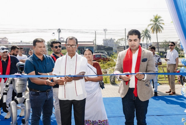 इटहरीमा डोंगफेङ नामीको अत्याधुनिक शोरूम, टेस्ट ड्राइभ र एक्सचेन्ज क्याम्प पनि सुरु