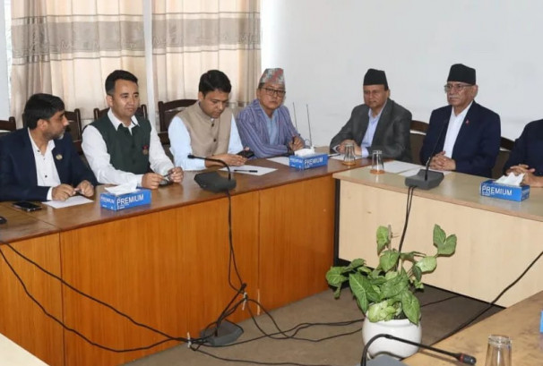 भोटेकोशी विपद्पछि दलहरू फेरि एक ठाउँमा, सिंहदरबारमा सर्वदलीय बैठक सुरु