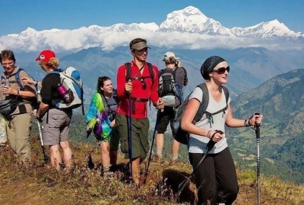 नेपाल आउने पर्यटकको संख्या घट्यो, जुन महिनामा यो वर्षकै कम भित्रिए