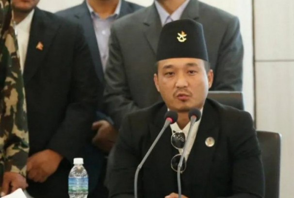 गृहमन्त्री गुरुङको सम्पत्तिः २६० रोपनी जमिन, ८९ तोला सुन