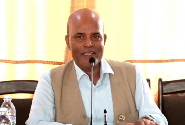 अन्तिम घडीमा अमरेश आउट, उद्योग मन्त्रालय बालेनकै हातमा