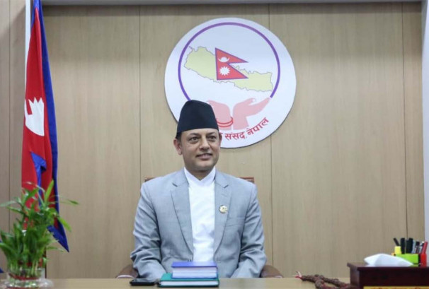 सभामुख डीपी अर्यालले एक महिनाको पारिश्रमिक विपद् उद्धार कोषमा दिने
