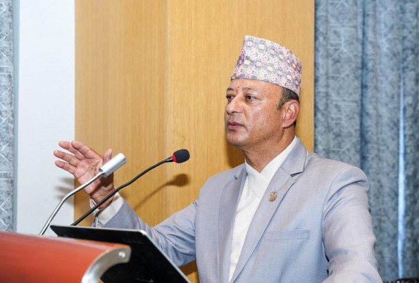 अनुसन्धानबीच खड्काको स्वास्थ्य बिग्रियो, रातारात अस्पताल भर्ना