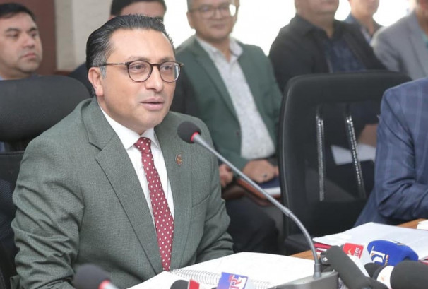 ‘अराजक गतिविधि गर्नेलाई छानीछानी ठोक्नुस्’ : सेबोन अध्यक्षलाई अर्थमन्त्री वाग्लेको कडा निर्देशन