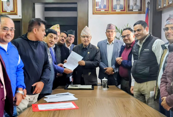 डबल आईजीन कार्यान्वयनमा ढिलाइ नगर्न लगानीकर्ताको दबाब, जवाफमा अर्थमन्त्रीले के भने ?