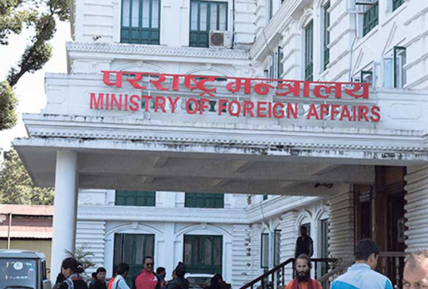 खाडी संकटमा सरकारको एक्सन: उद्धार उडान सुरु