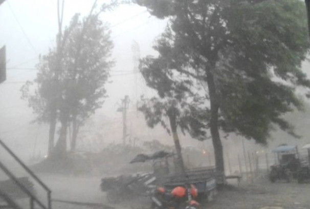 चार प्रदेशका केही जिल्लामा बुधबार हावाहुरीको बितण्डा मच्चिनसक्ने, विपद् प्राधिकरणबाट ७ बुँदे अलर्ट जारी