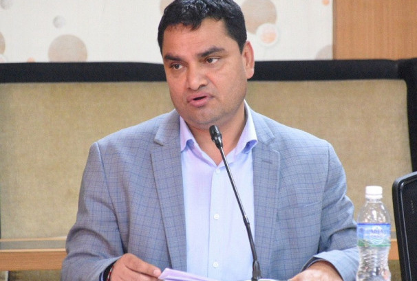 स्वास्थ्य महामारी नियन्त्रण तयारी थाल्न स्वास्थ्य मन्त्री पौडेलको सक्रियता