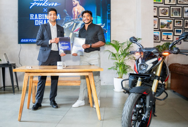 बजाज पल्सर एनएस सिरिजको ब्रान्ड एम्बेसडरमा रविन्द्र ढाँट