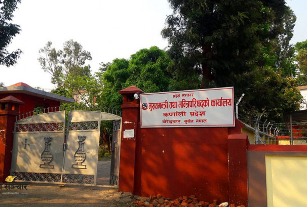 कर्णालीमा नेकपाले मुख्यमन्त्री कँडेलविरुद्धको अविश्वास प्रस्तावमा मतदान गर्ने