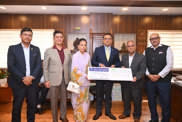 नेशनल लाइफ इन्स्योरेन्सद्वारा प्रधानमन्त्री दैवी प्रकोप उद्धार कोषमा रु १ करोड ५१ लाख सहयोग