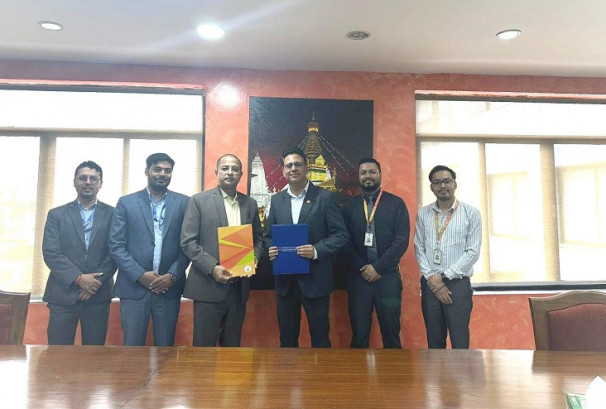 माछापुच्छ्रे क्यापिटल र लक्ष्मी सनराइज बैंकबीच ‘७% लक्ष्मी सनराइज डिबेञ्चर २०९२’ निष्काशन सम्झौता