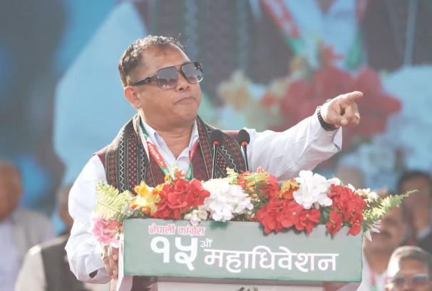 ‘कपाल फुलेका र काला दुवै पुस्ताले देश बनाउने छनक देखाएनन्’ : रेशम चौधरी