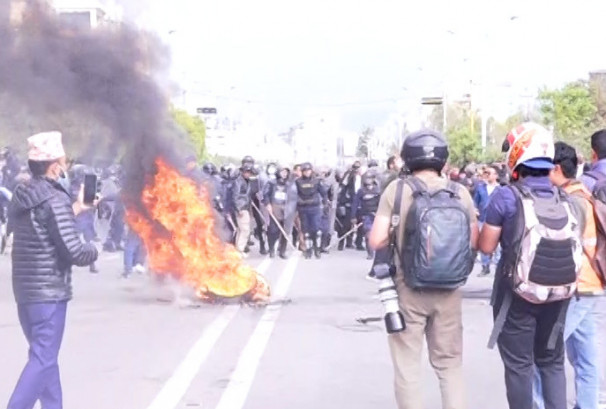 ओली पक्राउविरुद्धको एमाले प्रदर्शनमा फरार अभियुक्तको संलग्नता भेटियो !