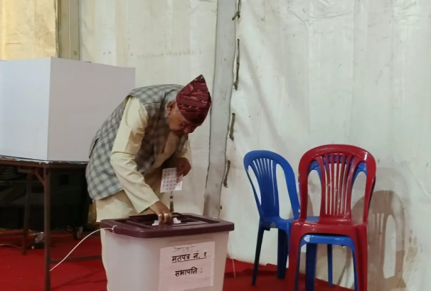 कांग्रेसको नयाँ नेतृत्व चयनका लागि मतदान सुरु, आजै मतगणना गरिने