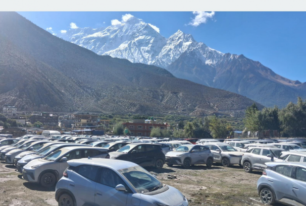कोरलानाकाबाट भित्रिएका २,५०० बढी इभी मुस्ताङमै रोकिए