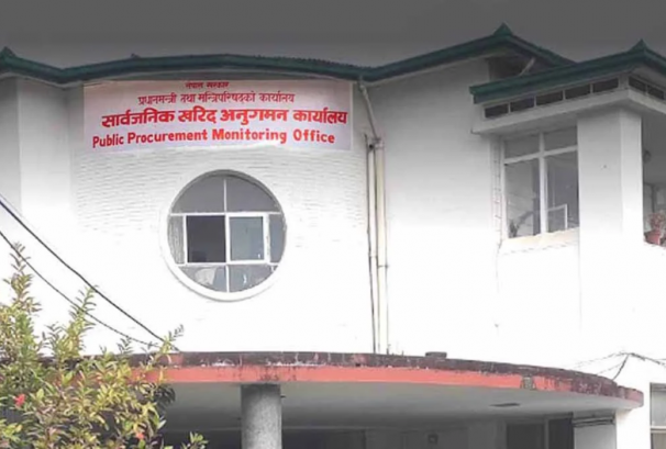 कालोसूचीमा राख्न सिफारिस गरिएका निर्माण व्यवसायीलाई स्पष्टीकरण माग