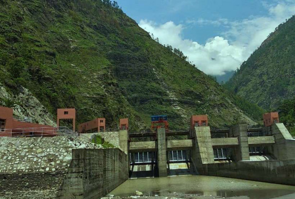सम्पर्कविहीन भनिएका माथिल्लो त्रिशूली–३एका कर्मचारी सुरक्षित, करिब २०० जना उद्धारको पर्खाइमा