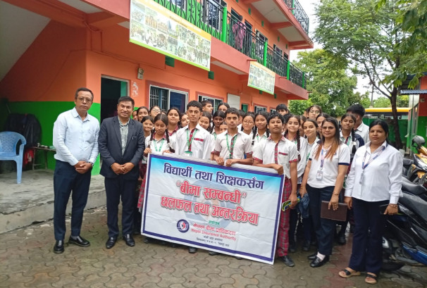 जेम्स इन्टरनेशनलका विद्यार्थीलाई बीमासम्बन्धी अभिमुखीकरण