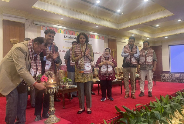 तयारी पोशाक उद्योग संघ र सोलिडारीदादबीच सहकार्य