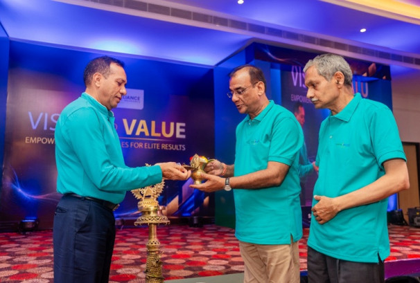 सानिमा रिलायन्स लाइफको ‘Vision to Value 2083’ सम्पन्न, उत्कृष्ट कर्मचारी सम्मानित