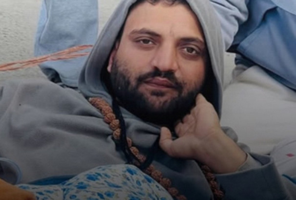 अनसनरत डा. निकोलस भुसाललाई उपचारका लागि वीर अस्पताल लगियो