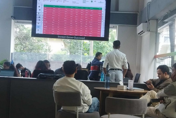 ग्राउण्ड जिरोका लगानीकर्ता भन्छन् ‘खेलाडीहरुले बढाएर बेचे, अब घटाएर खाने दाउमा छन्’