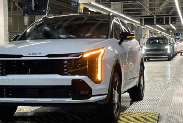 स्लोभाकियाको बन्यो विश्वकै शीर्ष कार निर्माता, वार्षिक कति कार उत्पादन हुन्छ ?