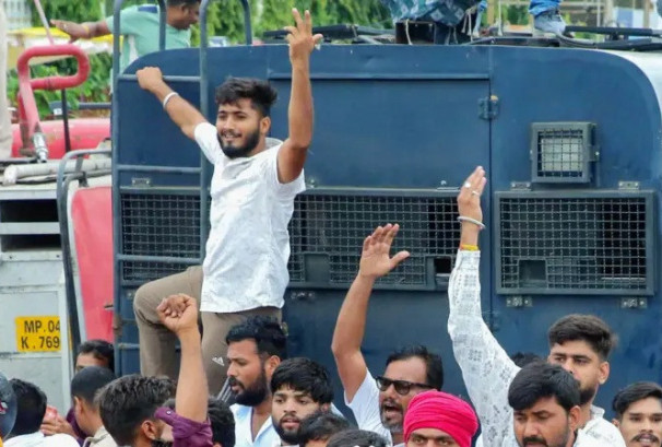 एक सातालाई पुग्ने खाद्यान्न बोकेर आन्दोलनमा उत्रिए भारतीय किसान, मुख्यमन्त्री निवास घेर्ने तयारी