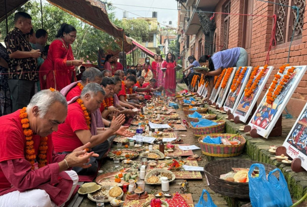 असोज ३ गते पाटनमा रहेका दशमहाविद्या परिक्रमा गरिँदै