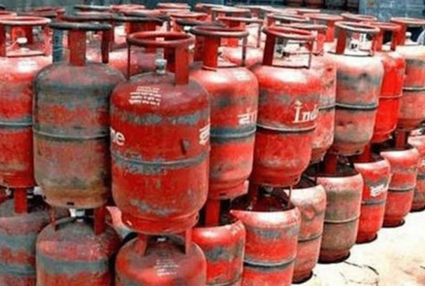 एलपी ग्यास वितरण अनुगमन तीव्र, दुई व्यवसायलाई ३ लाख बढी जरिवाना