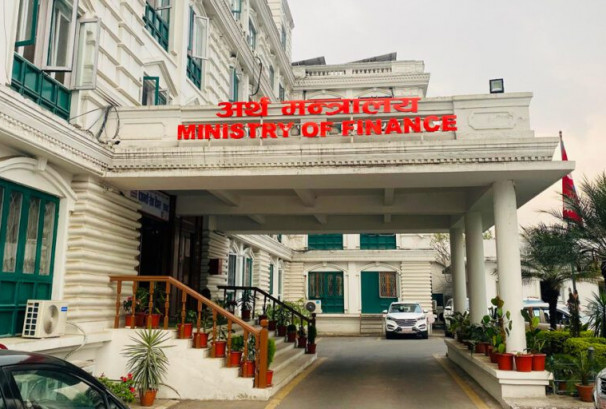 बाढीले बगाएका व्यावसायिक गाडी र मेसिन फेरि ल्याउँदा सम्पूर्ण भन्सार छुट
