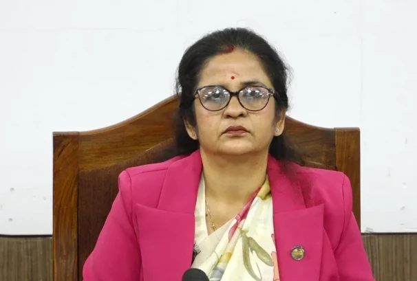 उद्योगमन्त्रीको गम्भीर आरोप : ‘कर्मचारीतन्त्र उद्योगीको प्रभावमा छ, सुधार गर्न खोज्दा मलाई नै रोकियो’
