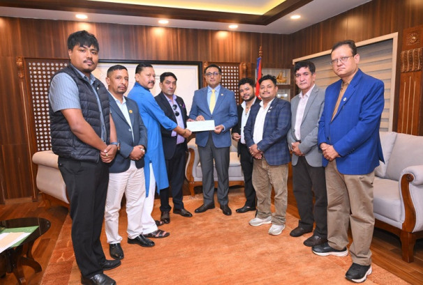 सुनचाँदी तथा रत्न व्यवसायी महासंघद्वारा विपद् उद्धार कोषमा ४० लाख रुपैयाँ सहयोग