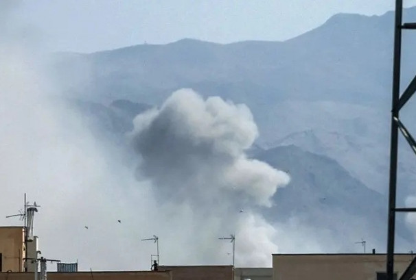 खामेनेईका परिवारका सदस्य आक्रमणमा मारिएको दाबी