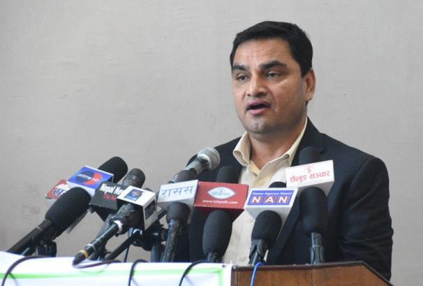 आवासीय  चिकित्सकसँगको अतिरिक्त सुविधा तय गर्न स्वास्थ्यमन्त्री पौडेलद्वारा कार्यदल गठन