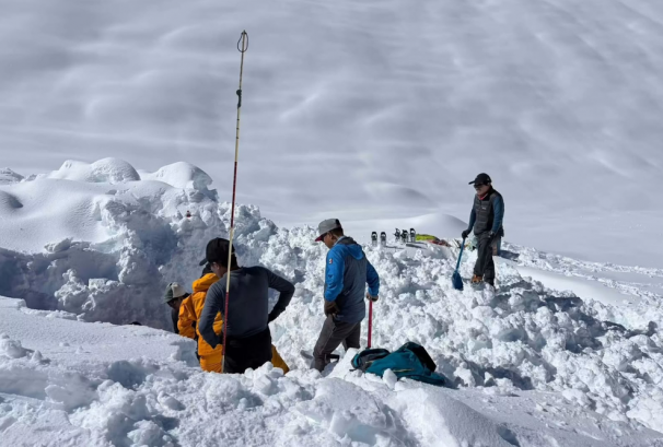 हिमलुङ हिमपहिरोमा थप ४ शव फेला, मृतक संख्या ११ पुग्यो