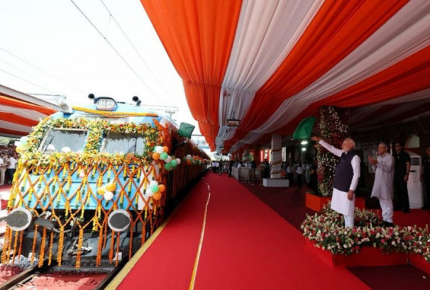 भारतको रेल सेवामा हरित फड्को, पहिलो हाइड्रोजन ट्रेन सञ्चालनमा