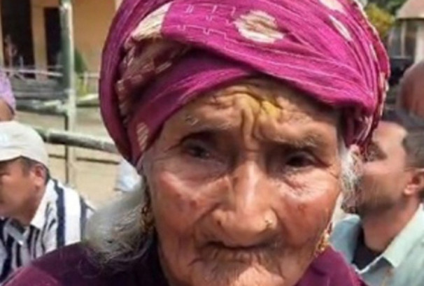 इलाममा १०७ वर्षीया विष्णुमायाले गरिन् मतदान