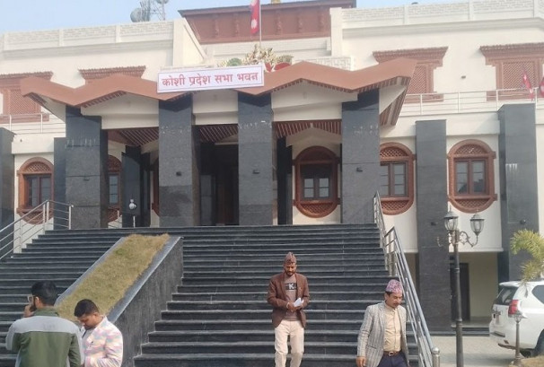 कोशीमा बजेट विवाद चर्कियो, प्रदेशसभा बैठक पुनः स्थगित