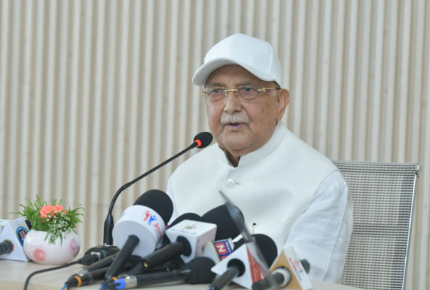 राहत कोष भरियो, पीडितको पेट भरिएन : ओली
