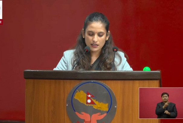 ‘ब्लु बस’ महिलाको सुरक्षाका लागि आवश्यक पहल, विभाजन वा प्रचारको नीति होइनः मन्त्री सिता बादी