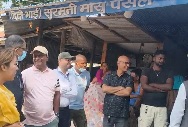 बिर्तामोडमा एक क्विन्टलभन्दा बढी सडेगलेको माछा–मासु बरामद, खाल्डोमा गाडेर नष्ट