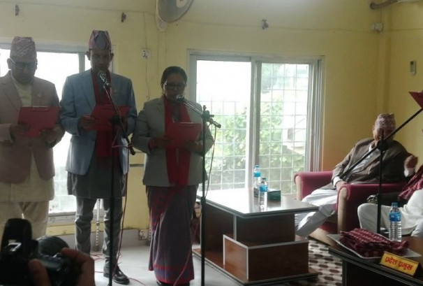 सुदूरपश्चिममा नयाँ सरकार विस्तार, एमालेका ४ मन्त्रीको शपथ