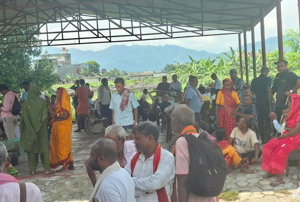 प्रहरी वार्तास्थल पुग्यो, गृहमन्त्री बेपत्ता: निजगढमा दिनभर कुरे मिटरब्याज पीडित