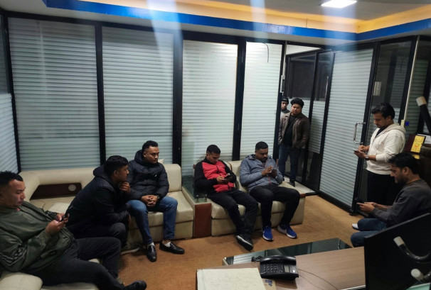 प्रश्न सोध्ने कलममाथि प्रहरीको घेरा, बालेन सरकारको लोकतान्त्रिक चरित्रमाथि प्रश्न