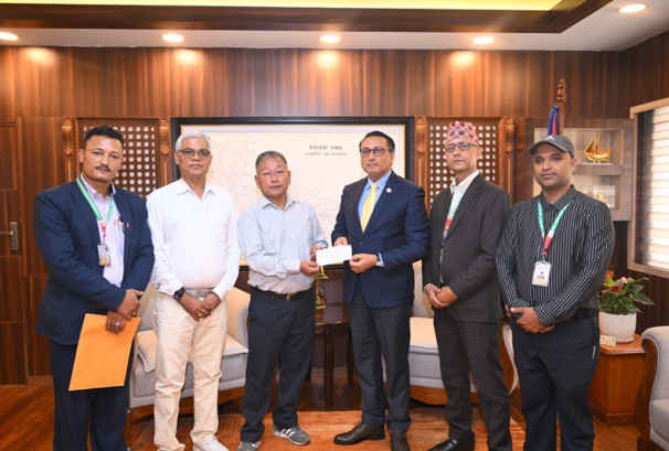 नेरूडे मिर्मिरे लघुवित्तद्वारा दैवी प्रकोप उद्धार कोषमा २८ लाख २० हजारभन्दा बढी सहयोग